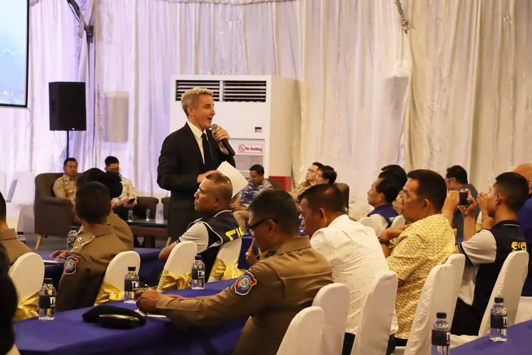 Government and Private Sectors in Phuket Signs MOU on Marine Tourism Industry Safety
