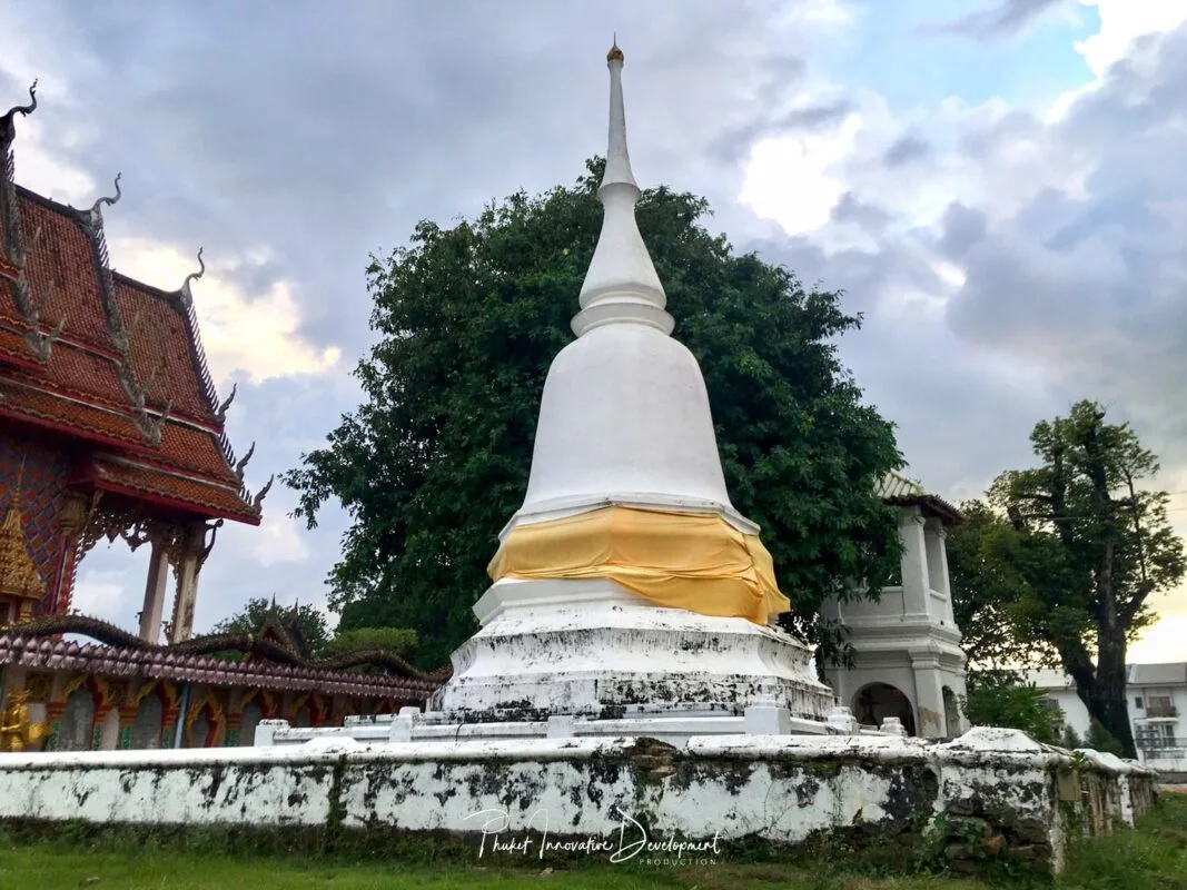 Wat Phra Nang Sang - An ancient temple with 3 ancient Buddha faces